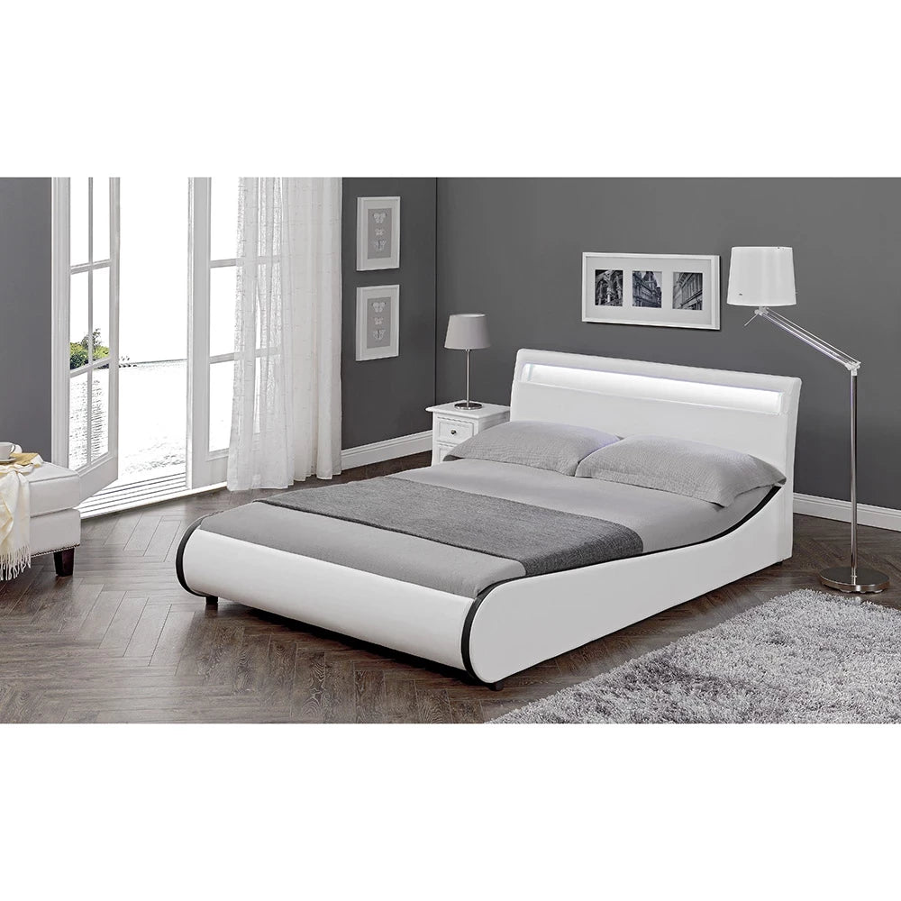 In And OutdoorMatch Bed Ima - LED - Bedframe - Kunstleer - 140x200 cm - Wit - Modern design Bedframe