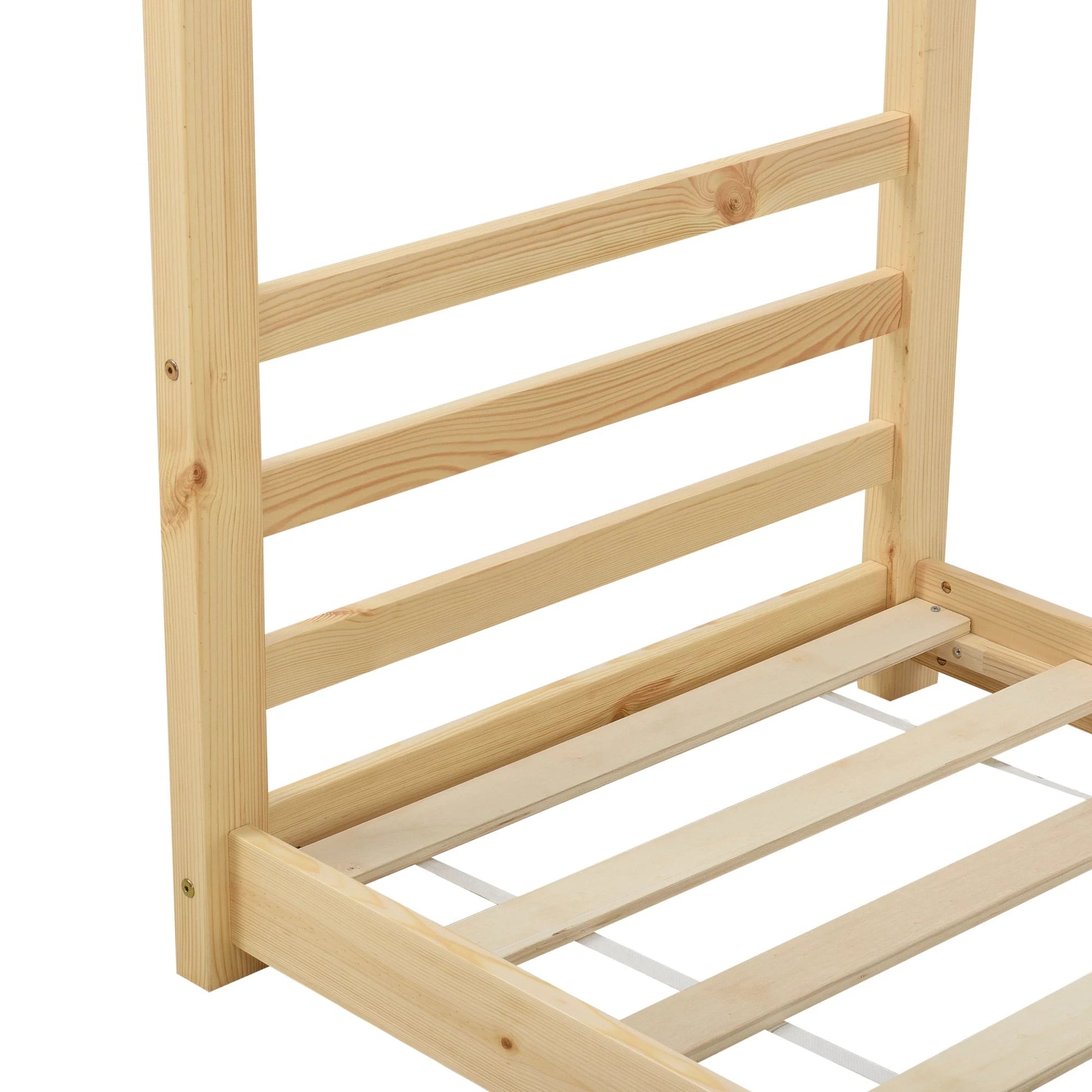 In And OutdoorMatch Kinderbed Joey - Houten bed - Huisbed - Met bedbodem - 80x160cm - Hout - Voor kinderen - Voor meisjes - Voor jongens Kinder bedden