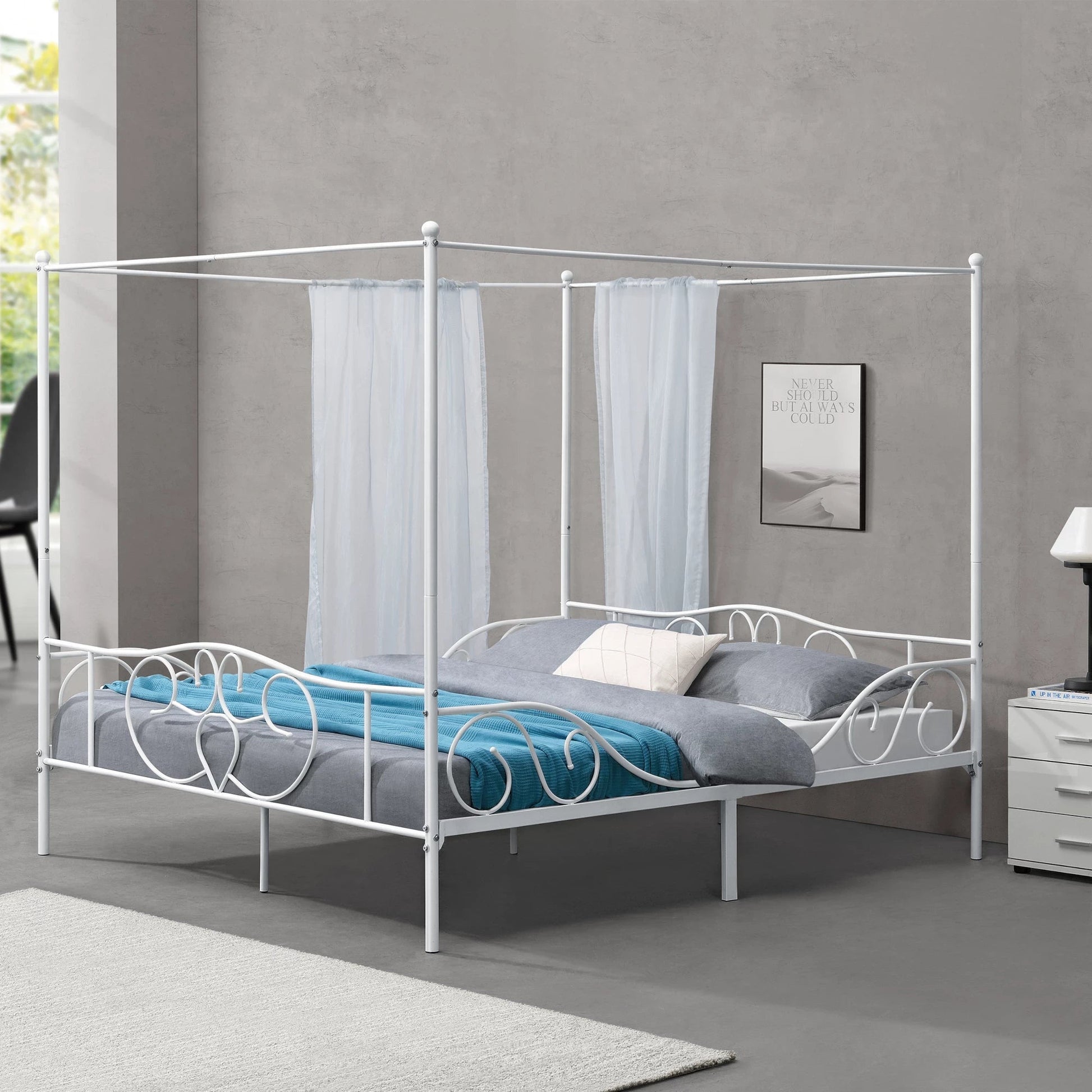 In And OutdoorMatch Metalen Hemelbed Bailee - Met Bedbodem - 180x200 cm - Wit - Stabiel Frame - Minimalistisch Design bed twee personen