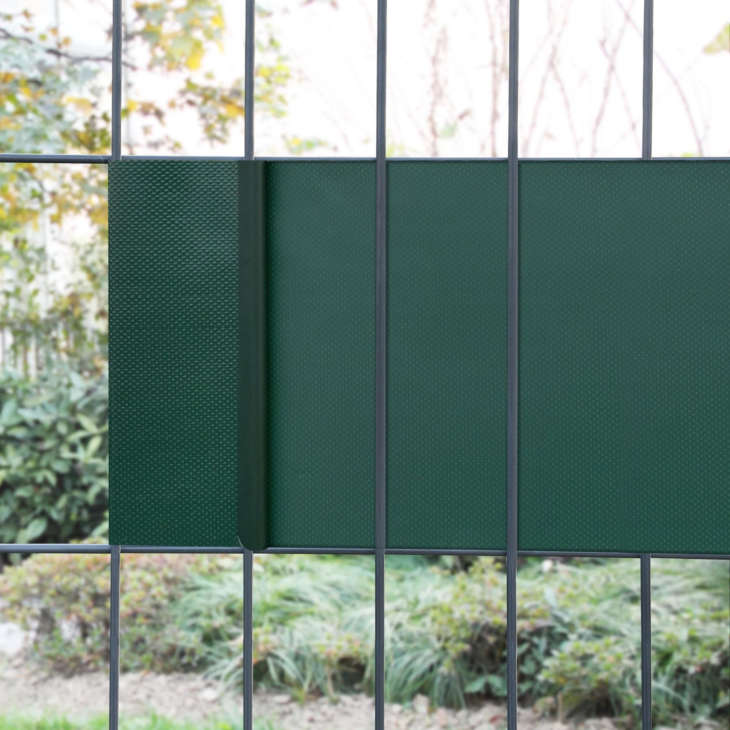 In And OutdoorMatch Privacyfolie Ladarius - Voor Omheining - Vlechtband - 35 m - Mosgroen Mat fence