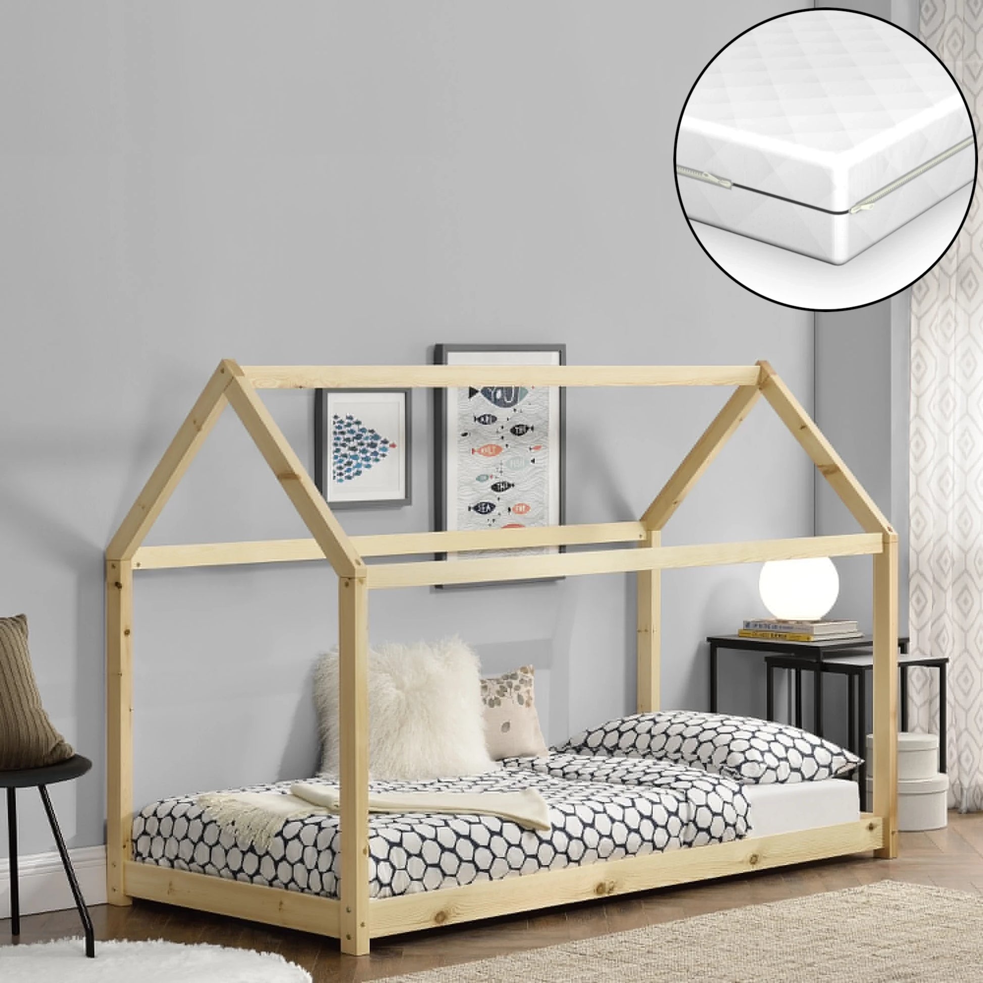 kinderbett-hausbett-holz-bettgestell-bett-aakb-8683-aakb-8685-beispiel-matratz.webp